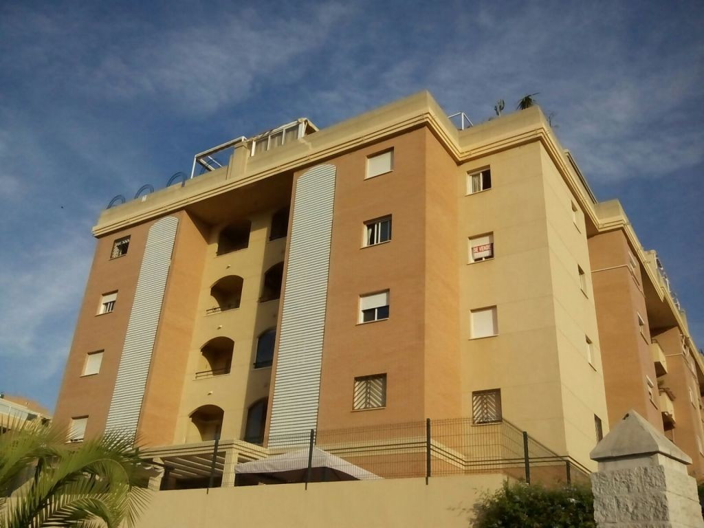 4 Bedroom Middle Floor Apartment For Sale Torremolinos, Costa del Sol - HP3025480
