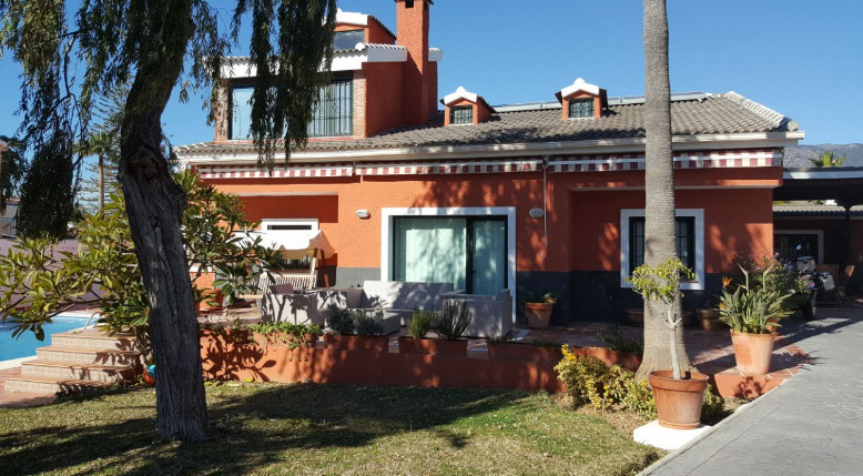 4 Bedroom Detached Villa For Sale Fuengirola, Costa del Sol - HP2834225