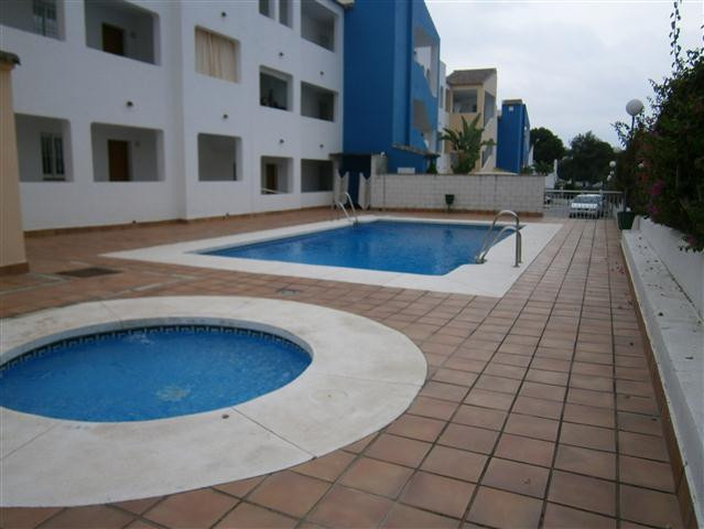 3 Bedroom Ground Floor Apartment For Sale Estepona, Costa del Sol - HP894950