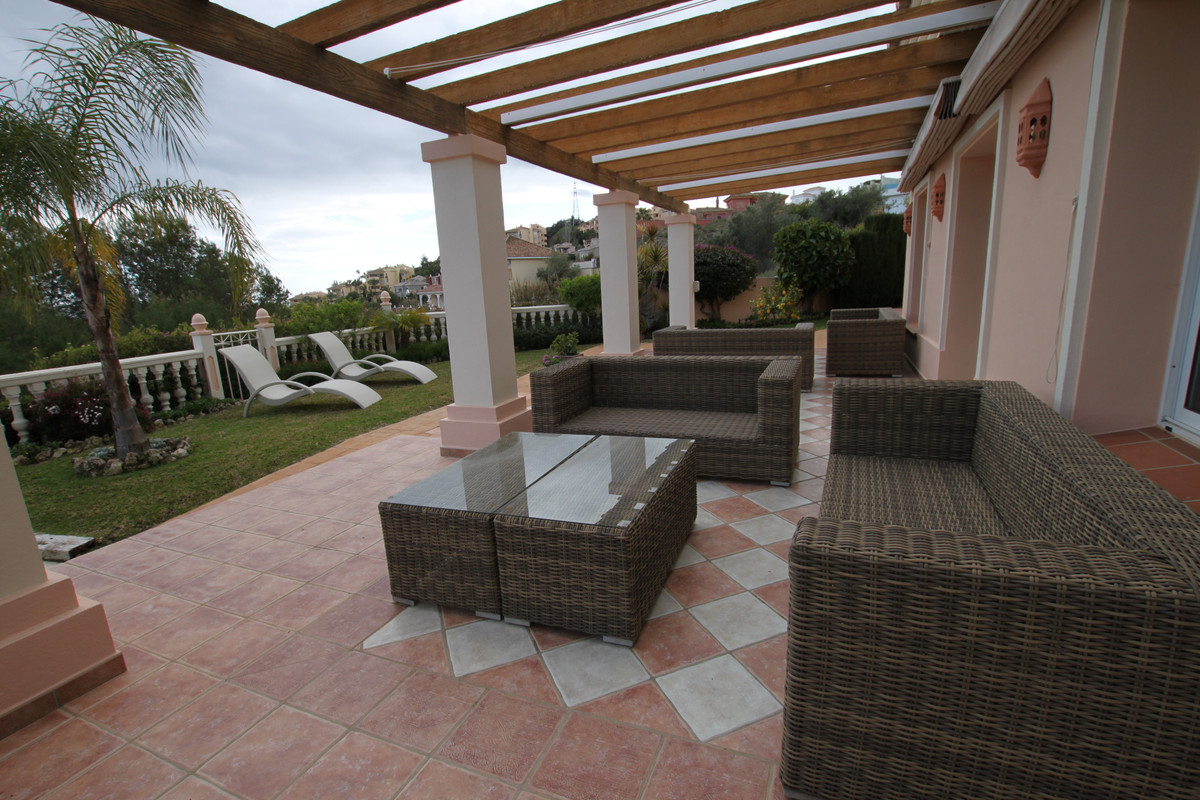 5 Bedroom Detached Villa For Sale Elviria, Costa del Sol - HP3117676