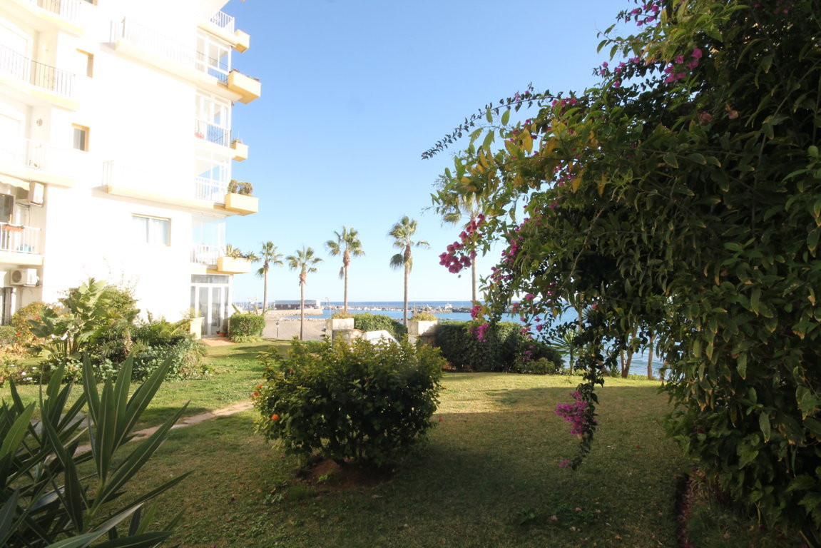 1 Bedroom Middle Floor Apartment For Sale Marbella, Costa del Sol - HP3135100