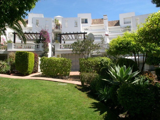 1 Bedroom Ground Floor Apartment For Sale Elviria, Costa del Sol - HP3104501