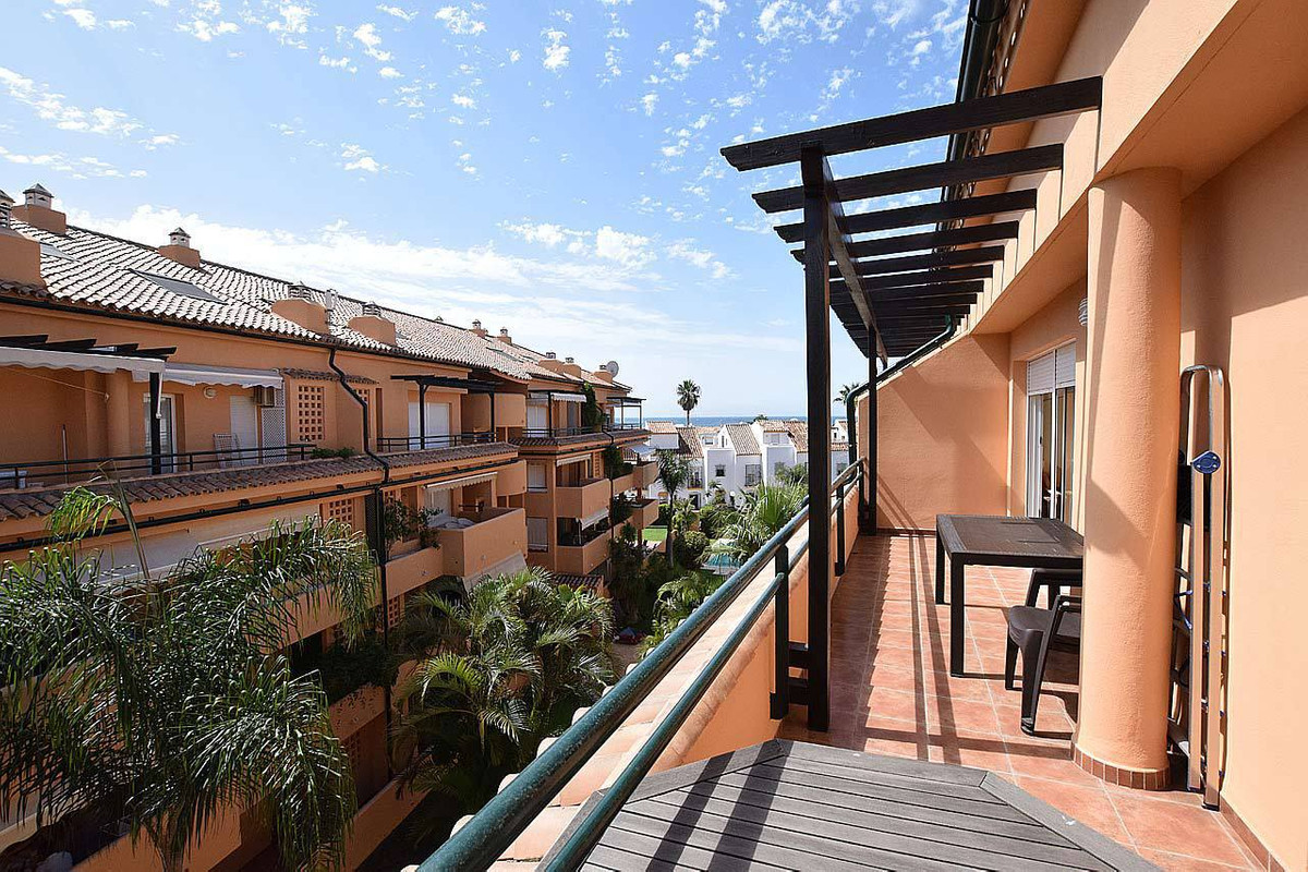 3 Bedroom Penthouse For Sale Las Chapas, Costa del Sol - HP2943416
